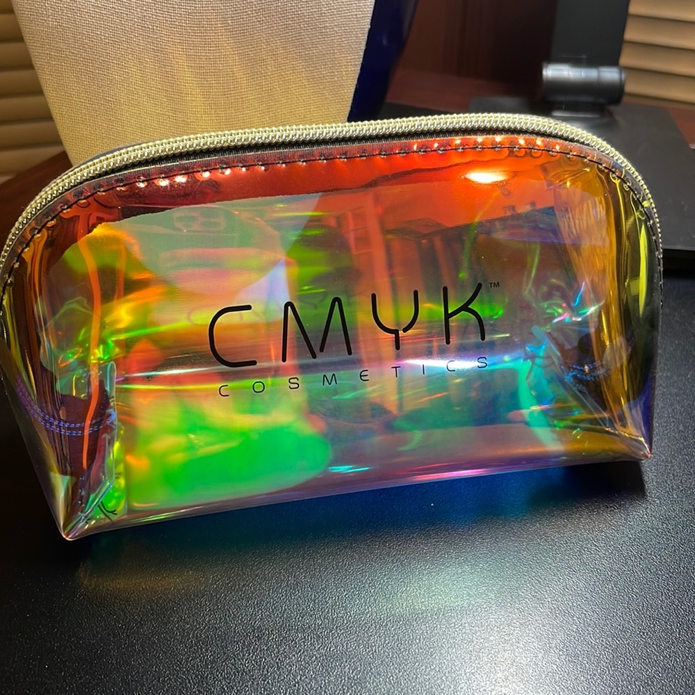 CMYK cosmetics bag iridescent in color!